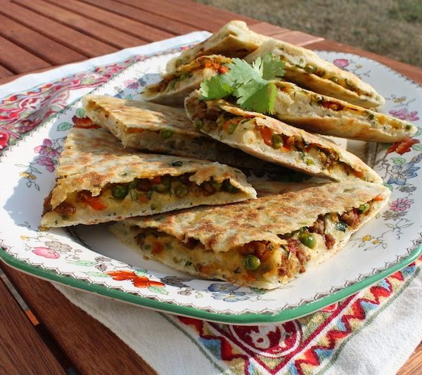 KEEMA NAAN