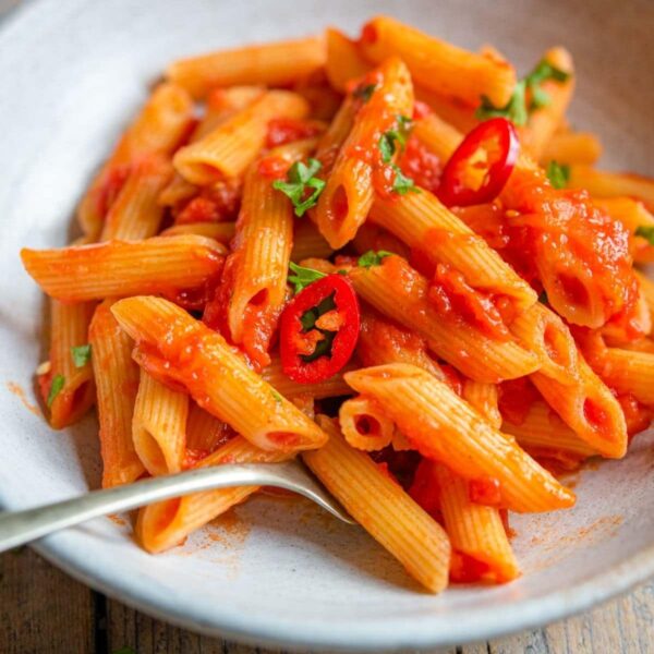 PENNE RED SAUCE CHICKEN